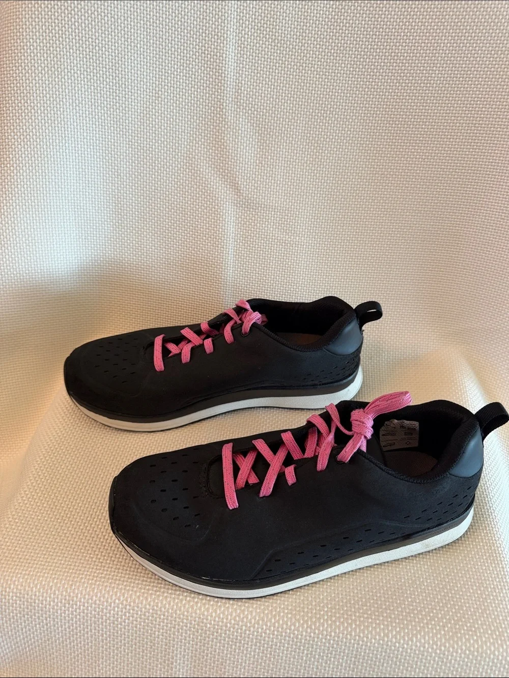 Shimano Women's Cycling Shoes Size 38 (6.5) Black Pink CT500-W Bolt Cleat